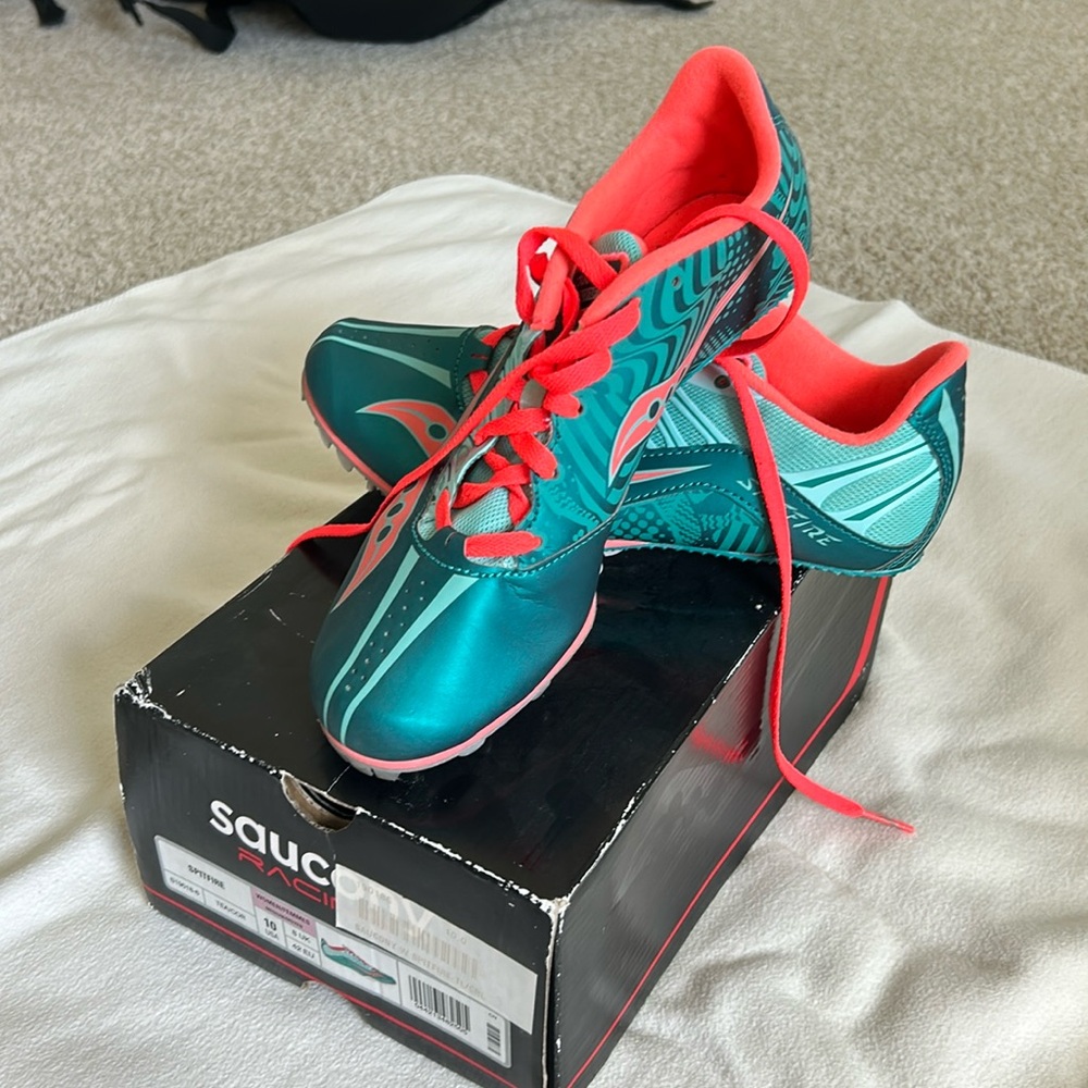 Saucony Spikes